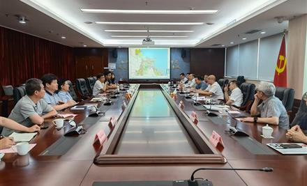 2023611338233476_440-267